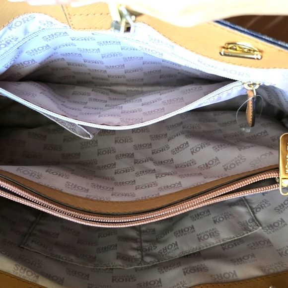 Michael Kors Brown Tote Bag, - Picture 14 of 17